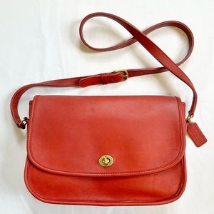 Vintage Coach City Bag in Red, 1980s Crossbody